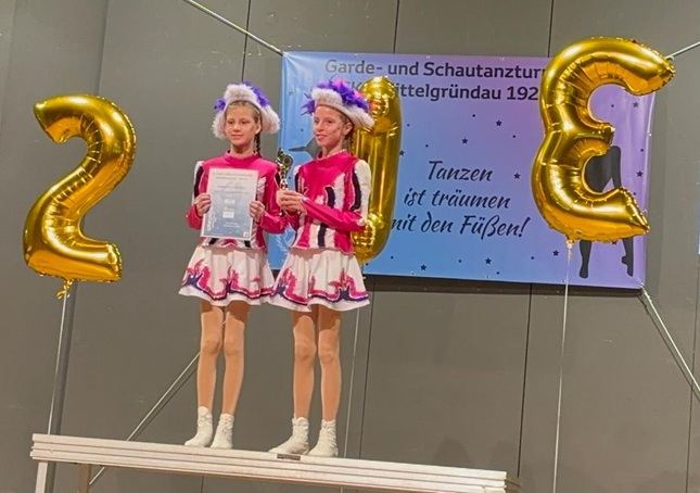 Tanzduo beim Auftritt
